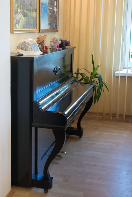 Pensjonat Kawiarni Muzealnej Goluchow Esterno foto